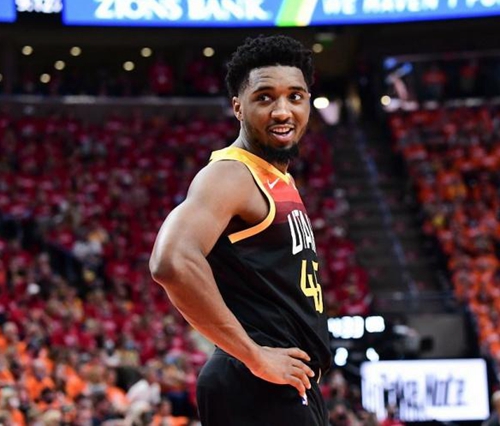 据为基础 据为基础