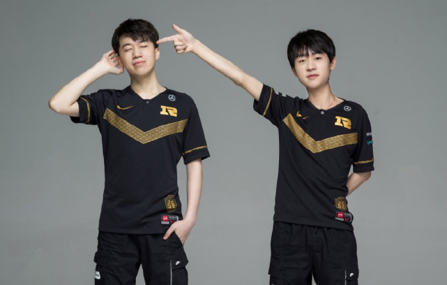 步迈向康复 步迈向康复