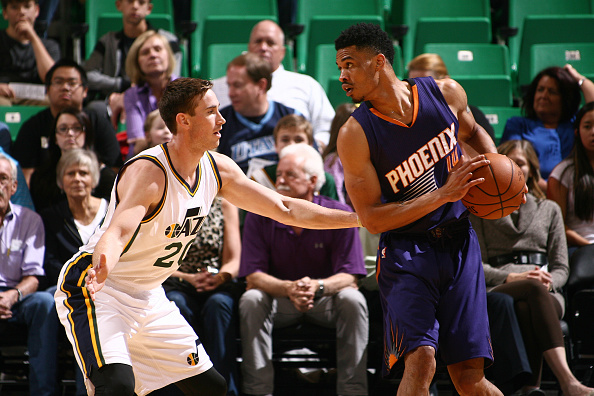 刘若钒因腿部不适无法随队出征！国足客场对阵印尼队23人阵容已提前确定