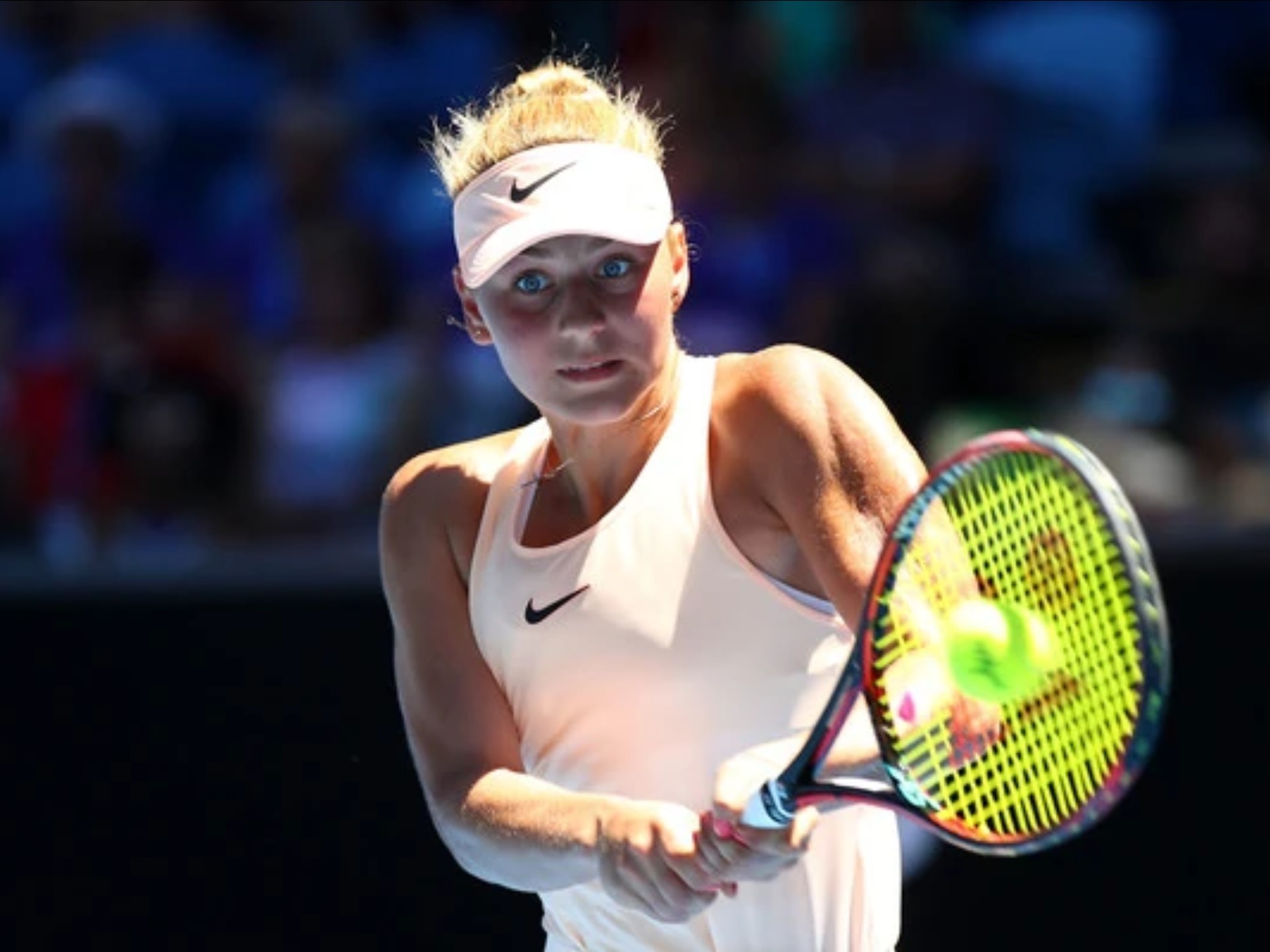 体育中国游泳运动员孙杨时隔4年半复出