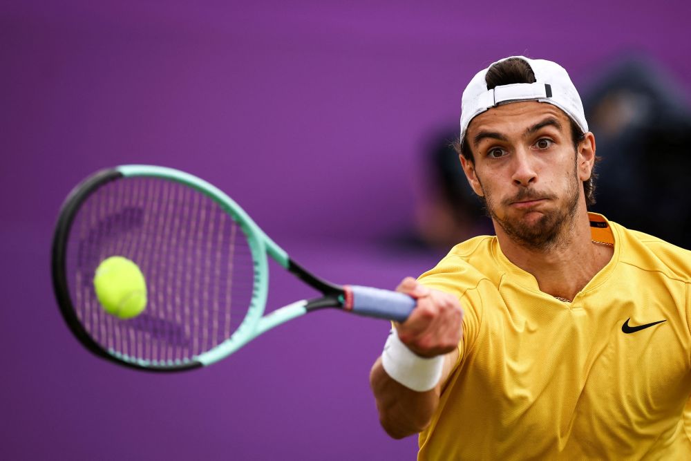 言難以形容 言難以形容