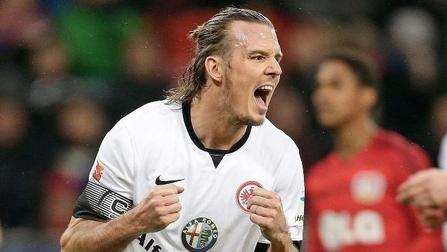 湖人官宣签回21岁前锋 夏季联赛场均4分3篮板